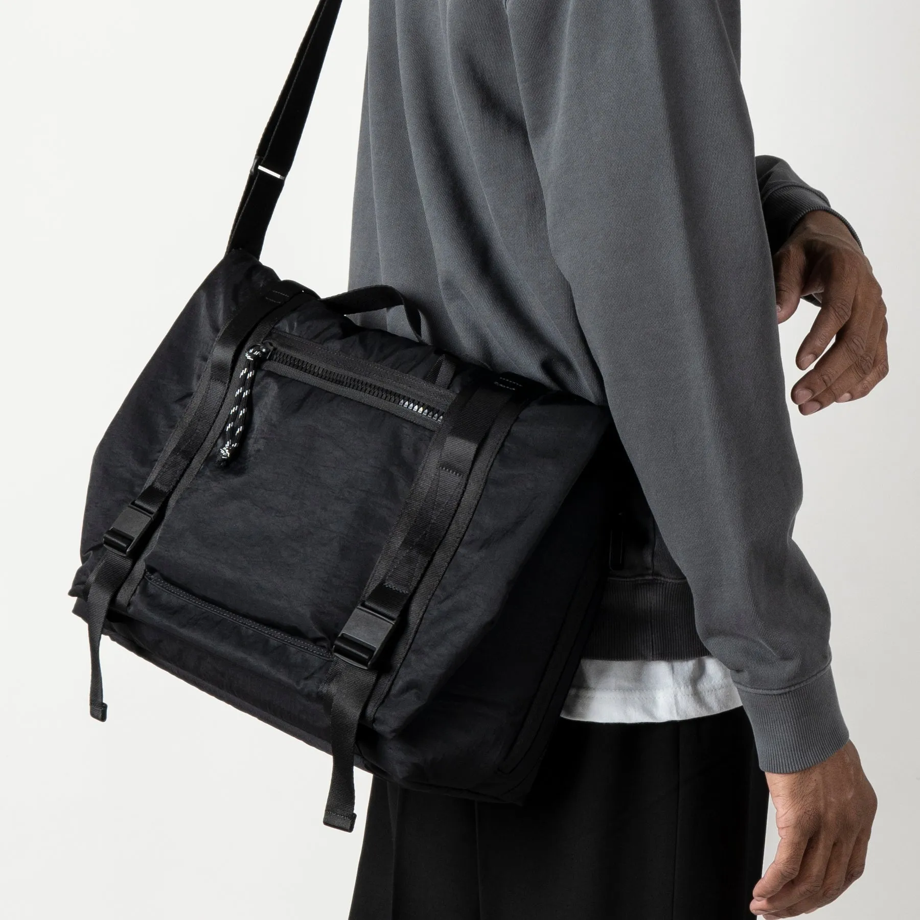 Stevin M30 Messenger Bag