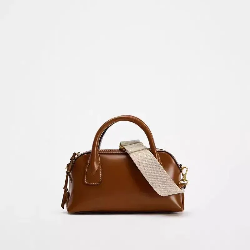 UAKISS  -  NEW Women's Shoulder Bag PU Leather Fashion Trend Girl's Crossbody Bags ins Adjustable Shoulder Straps Women Messenger Bag